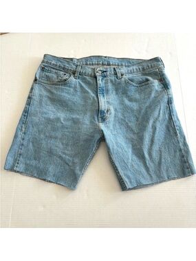 Levi’s 505 men’s Light Blue Wash Cut-off Bermuda Shorts 8”‎